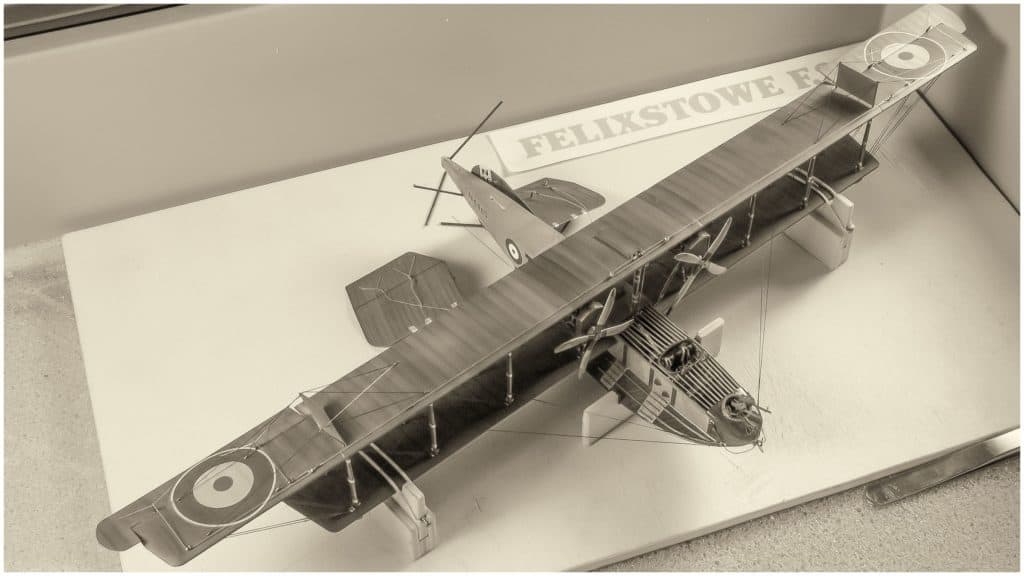 Felixstowe F.2A - RODEN 1/72